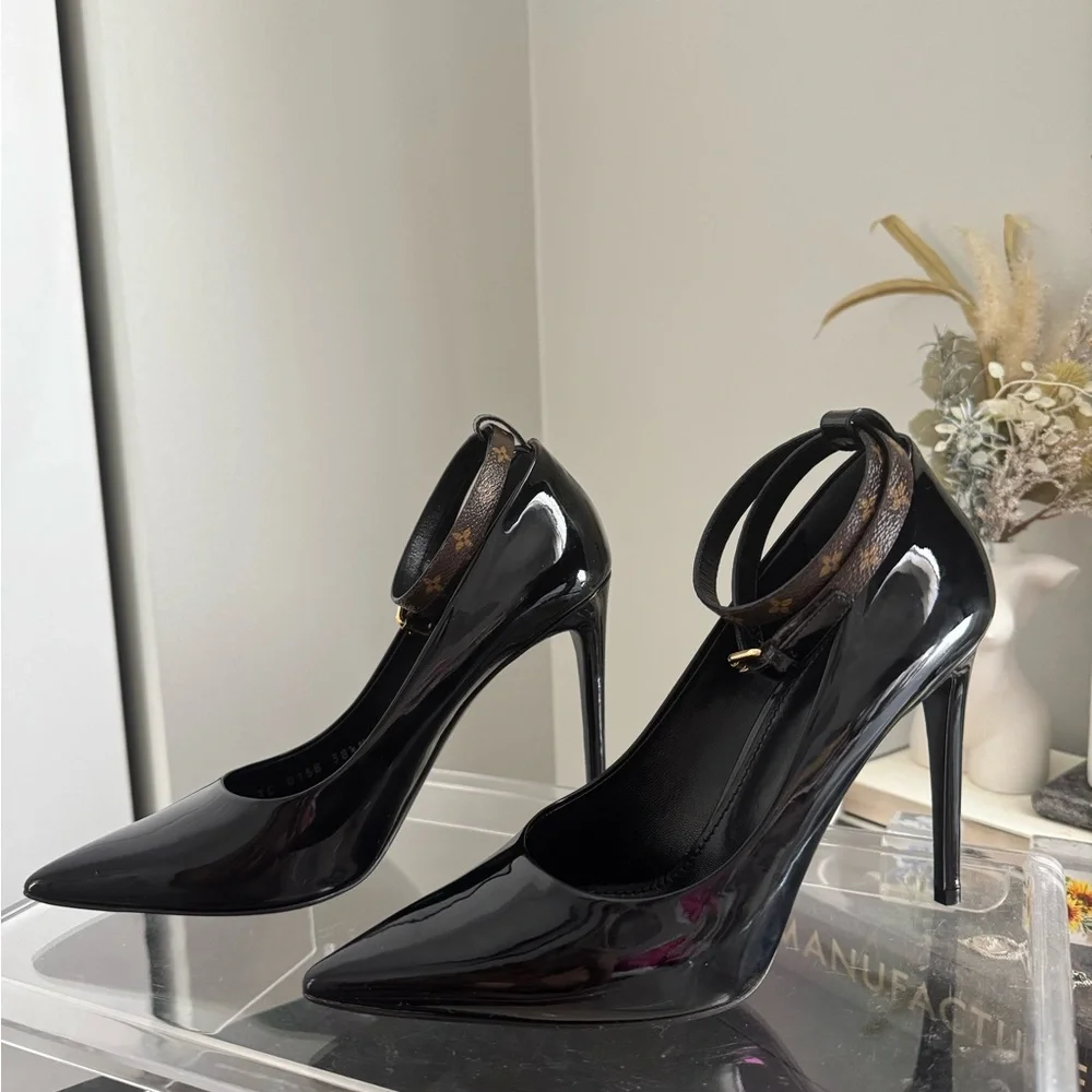 Patent Monogram Call Back Pumps 38.5 Black - Picture 8 of 16